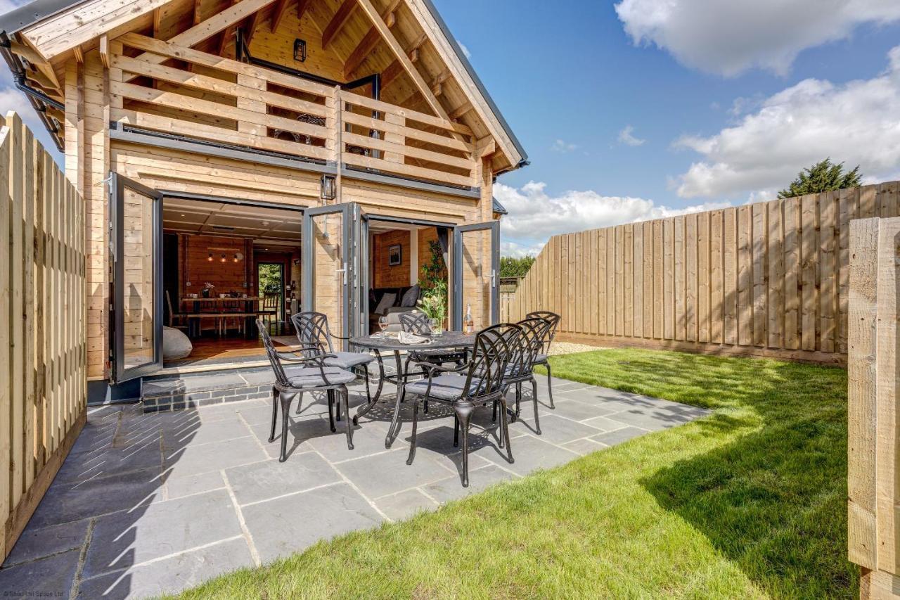 Buttercup Lodge Benson Екстериор снимка