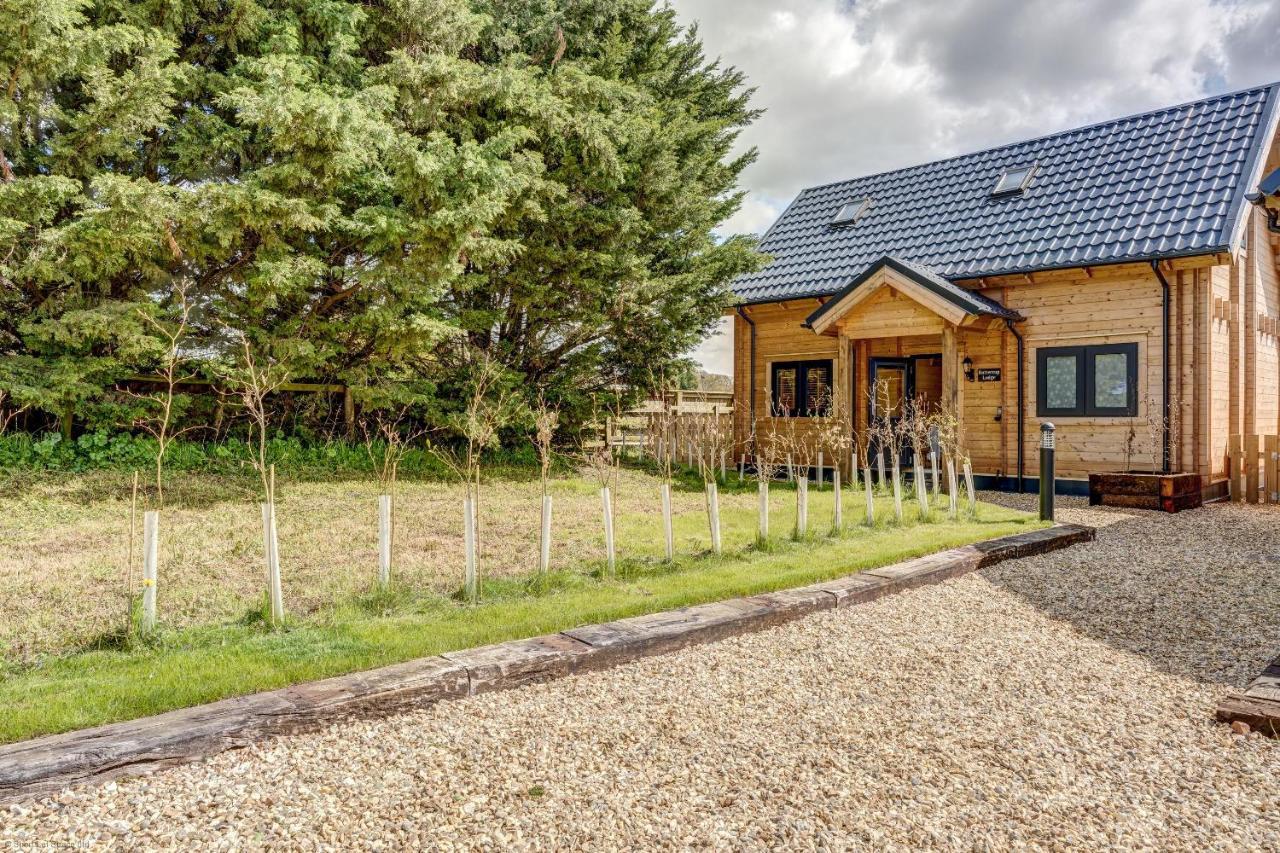 Buttercup Lodge Benson Екстериор снимка